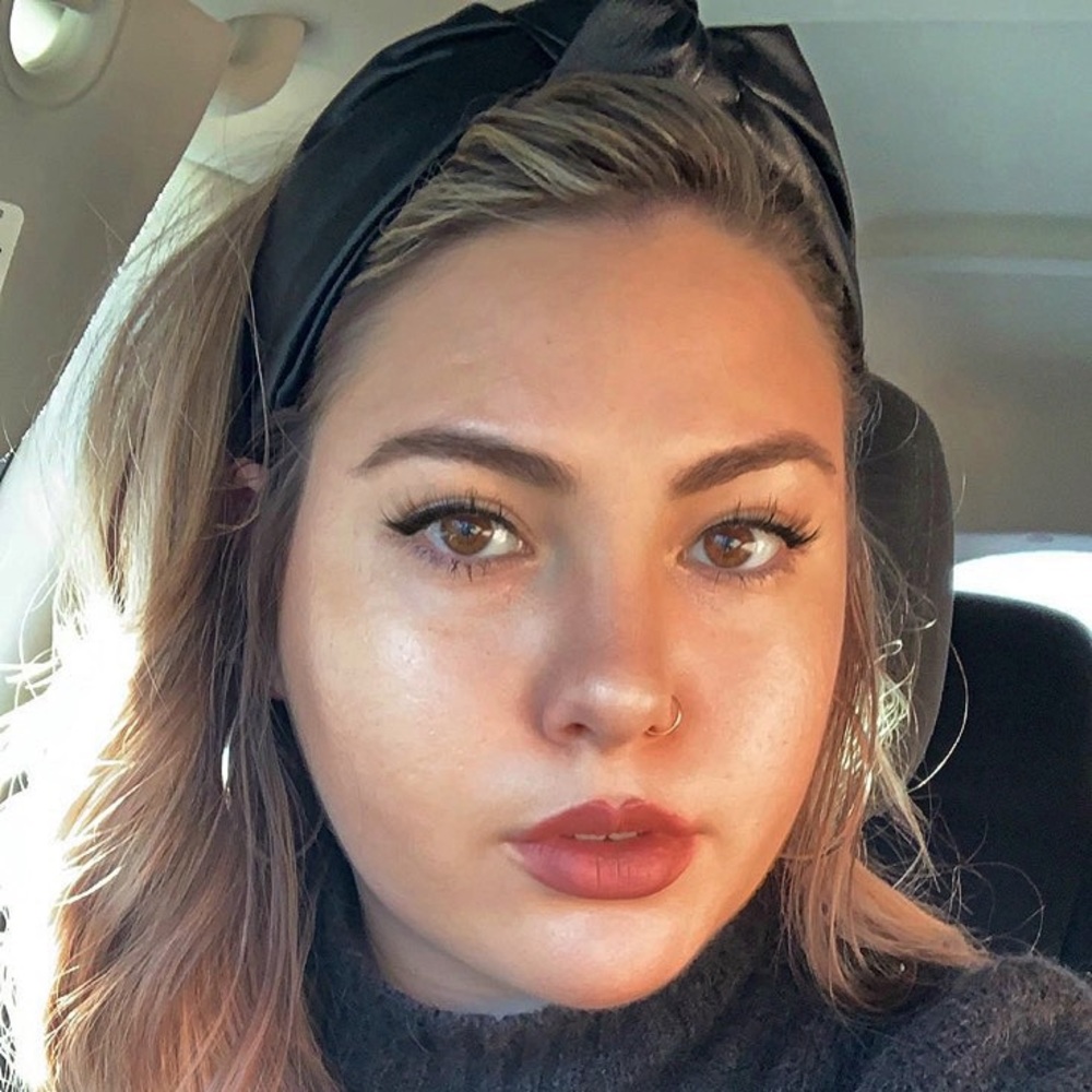 Meet your Posher, Nikki